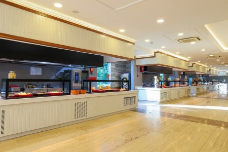 Crystal Admiral Resort & Spa - 67