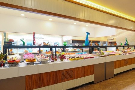 Crystal Admiral Resort & Spa - 69
