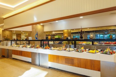 Crystal Admiral Resort & Spa - 72
