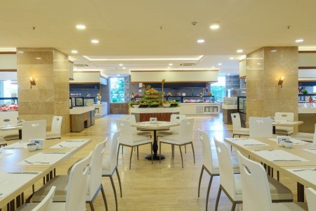 Crystal Admiral Resort & Spa - 74