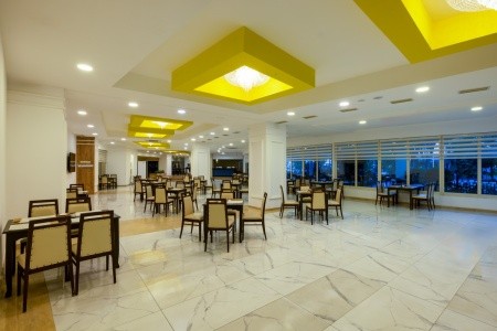 Crystal Admiral Resort & Spa - 87