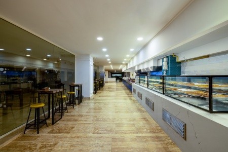 Crystal Admiral Resort & Spa - 89