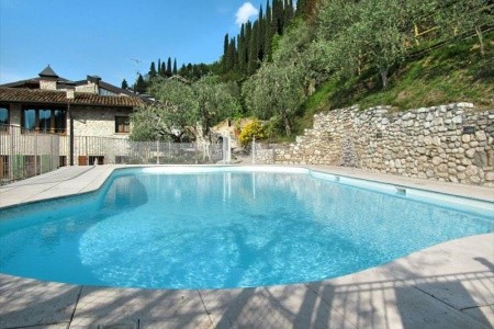 Borgo Clear Dawn