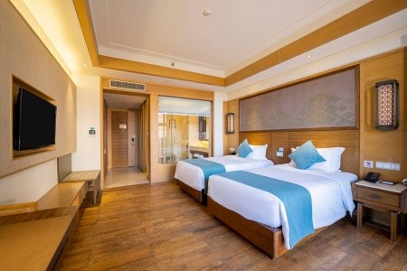 Sanya Bay Guest House - 17