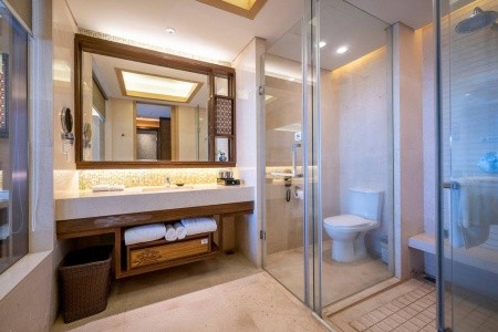 Sanya Bay Guest House - 32