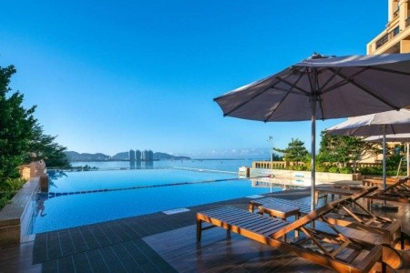 Golden Phoenix Seaview Hotel - 6
