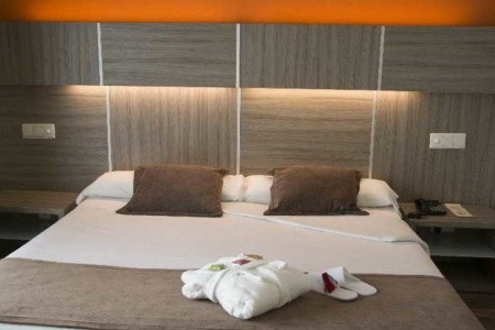 Hotel Serrano By Aa Hoteles