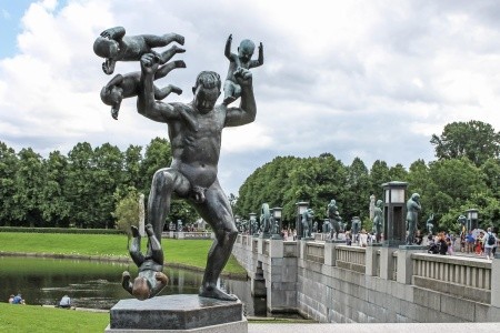 Oslo - hlavné mesto Nórska letecky - 16