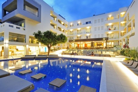 Atrium Ambiance - 2