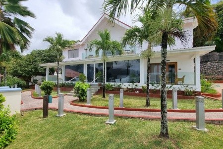 Le Relax Hotel And Restaurant - 1
