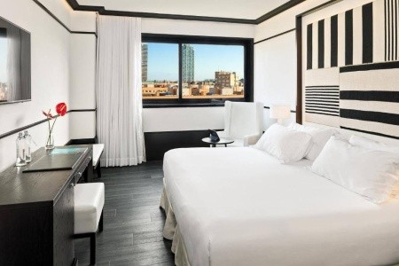 H10 Marina Barcelona - 13