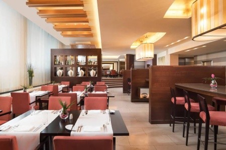Slovensko Bratislava a okolie Sheraton Bratislava 3 dňový pobyt Raňajky Vlastná April 2027 (22/04/27-24/04/27)