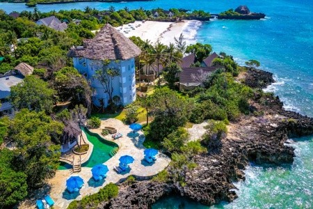 Sands At Chale Island