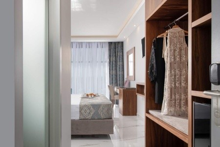 4-You Boutique - 8