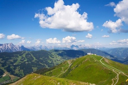 RAKOUSKO – ALPSKÉ PANORAMA SAALBACHU S KARTOU - 1