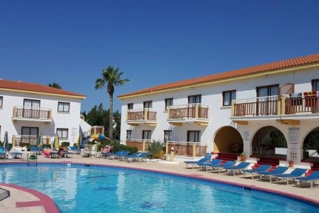 Cosmelenia Apartments - 10