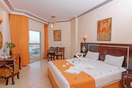 Sphinx Aqua Park Beach Resort - 24