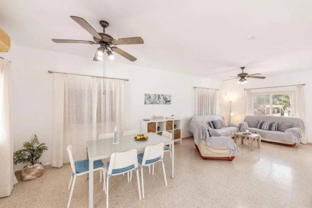 Ayia Thekla Sea Breeze Villa