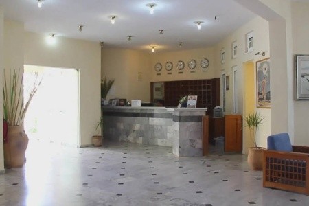 Alexander House - 3