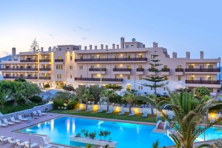 Santa Marina Beach Resort - 2