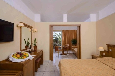 Vantaris Palace - 4