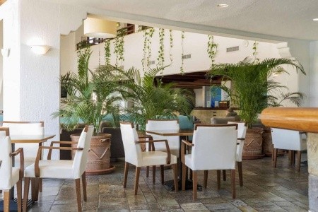 Paphos Gardens Holiday Resort - 12