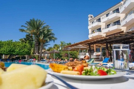 Paphos Gardens Holiday Resort - 16