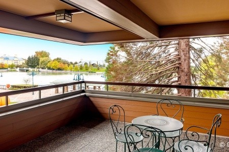 Disney’s Sequoia Lodge