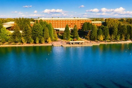 Disney's Sequoia Lodge
