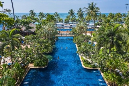 Century Park + Hotel Jomtien Palm Beach