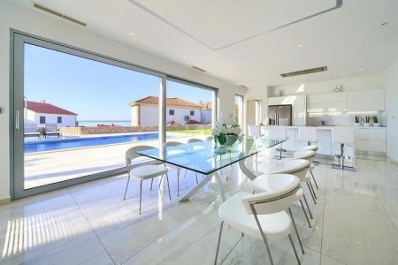 Luxury Villa With A Swimming Pool Krk - 23992 - 11