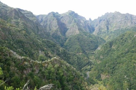 Madeira ostrov květů a slunce, letecky z Prahy - 8