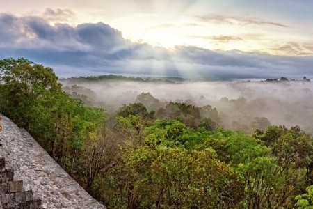 GUATEMALÁTÓL<br />A KARIB-TENGERIG