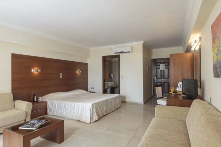Costa Lindia Beach - 4