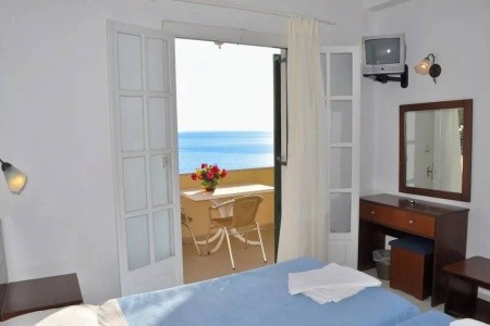 Aquis Agios Gordios Beach
