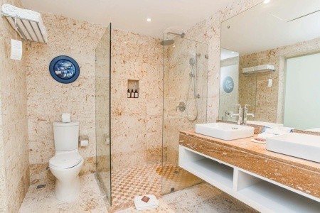 Bakour Punta Cana Suites (Ex. Radisson Blu Resort & Residence)