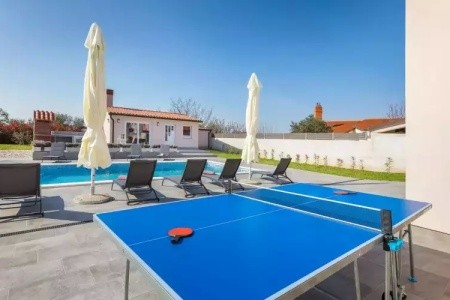 Villa B2