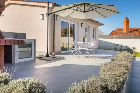 Villa B2