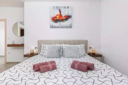 Villa B2