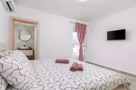 Villa B2