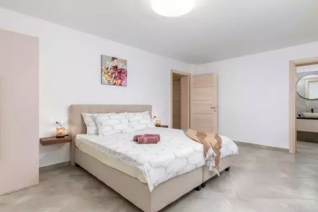 Villa B2