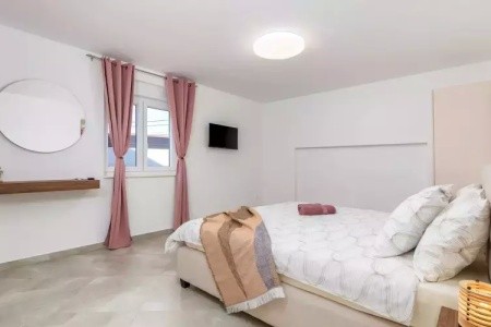 Villa B2