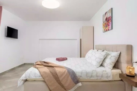 Villa B2