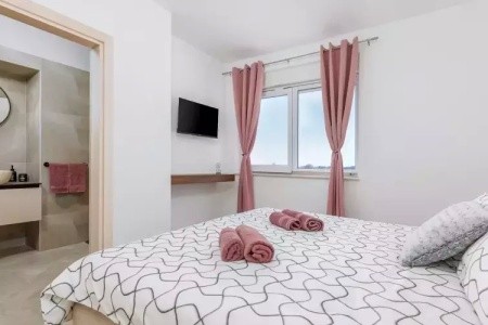 Villa B2