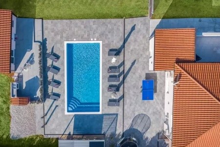 Villa B2