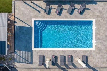 Villa B2