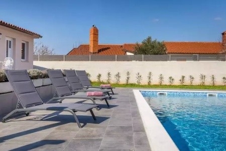 Villa B2
