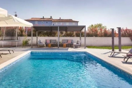 Villa B2