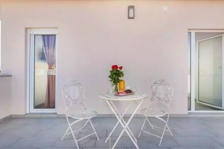 Villa B2