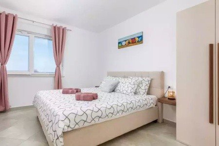 Villa B2